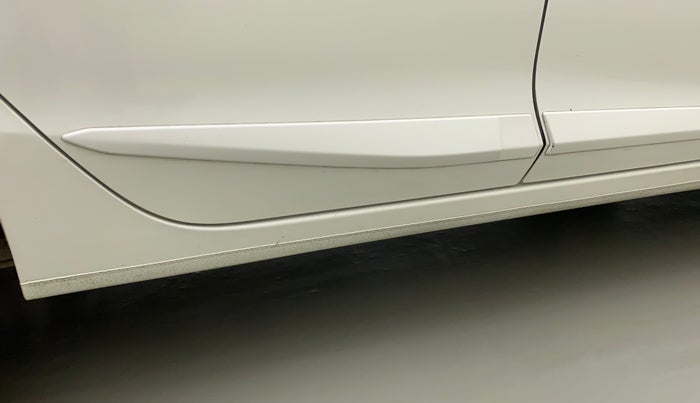 2021 Honda City 1.5L I-VTEC ZX CVT, Petrol, Automatic, 23,114 km, Right running board - Minor scratches