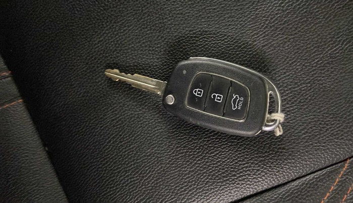 2021 Hyundai GRAND I10 NIOS SPORTZ 1.2 KAPPA VTVT CNG, CNG, Manual, 45,442 km, Key Close Up