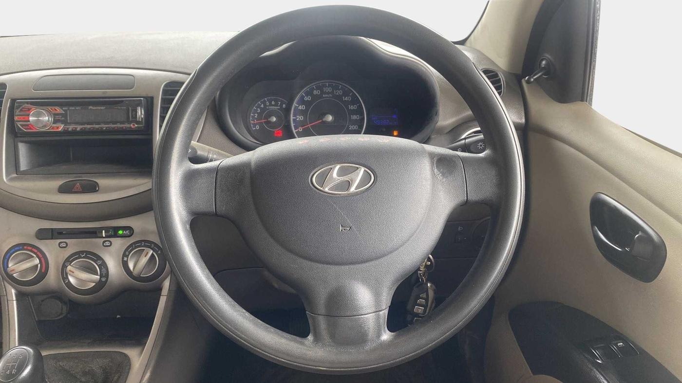 2012 Hyundai i10 ERA 1.1, Petrol, Manual, 49,382 km, Steering Wheel Close Up