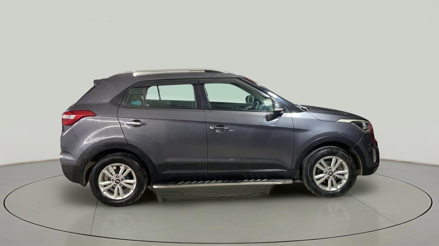 2017 Hyundai Creta SX PLUS 1.6 PETROL, CNG, Manual, 69,689 km, Right Side View