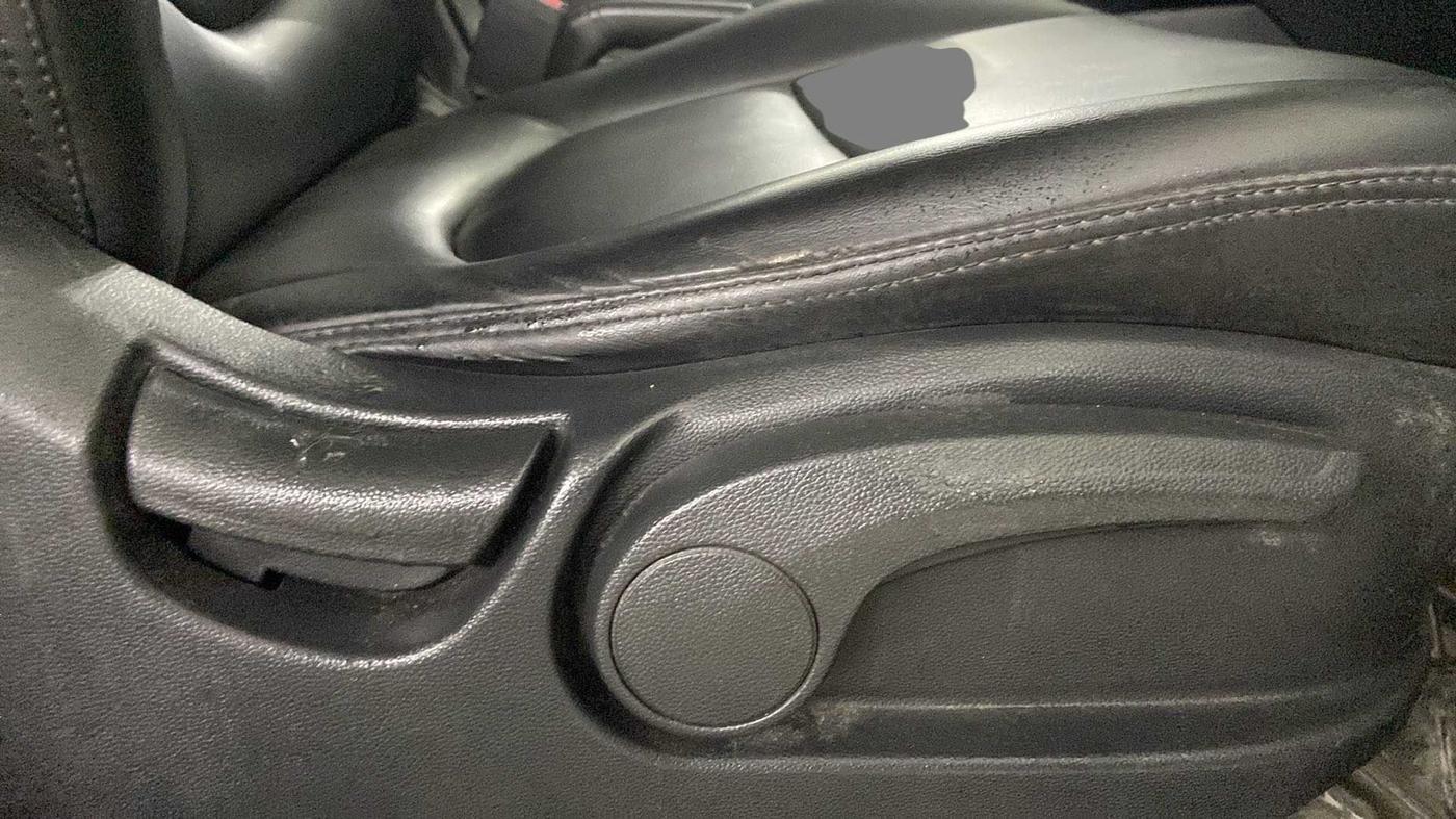 2017 Hyundai Creta SX PLUS 1.6 PETROL, CNG, Manual, 69,689 km, Driver Side Adjustment Panel