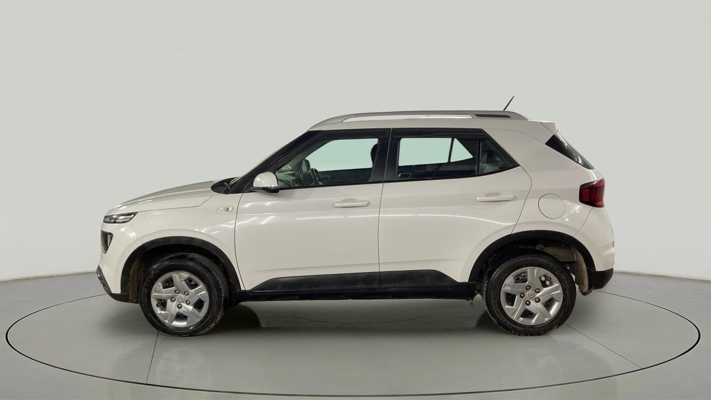 2021 Hyundai VENUE S 1.2, Petrol, Manual, 32,868 km, Left Side
