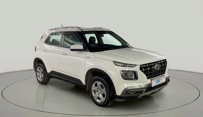2021 Hyundai VENUE S 1.2, Petrol, Manual, 32,868 km, Right Front Diagonal
