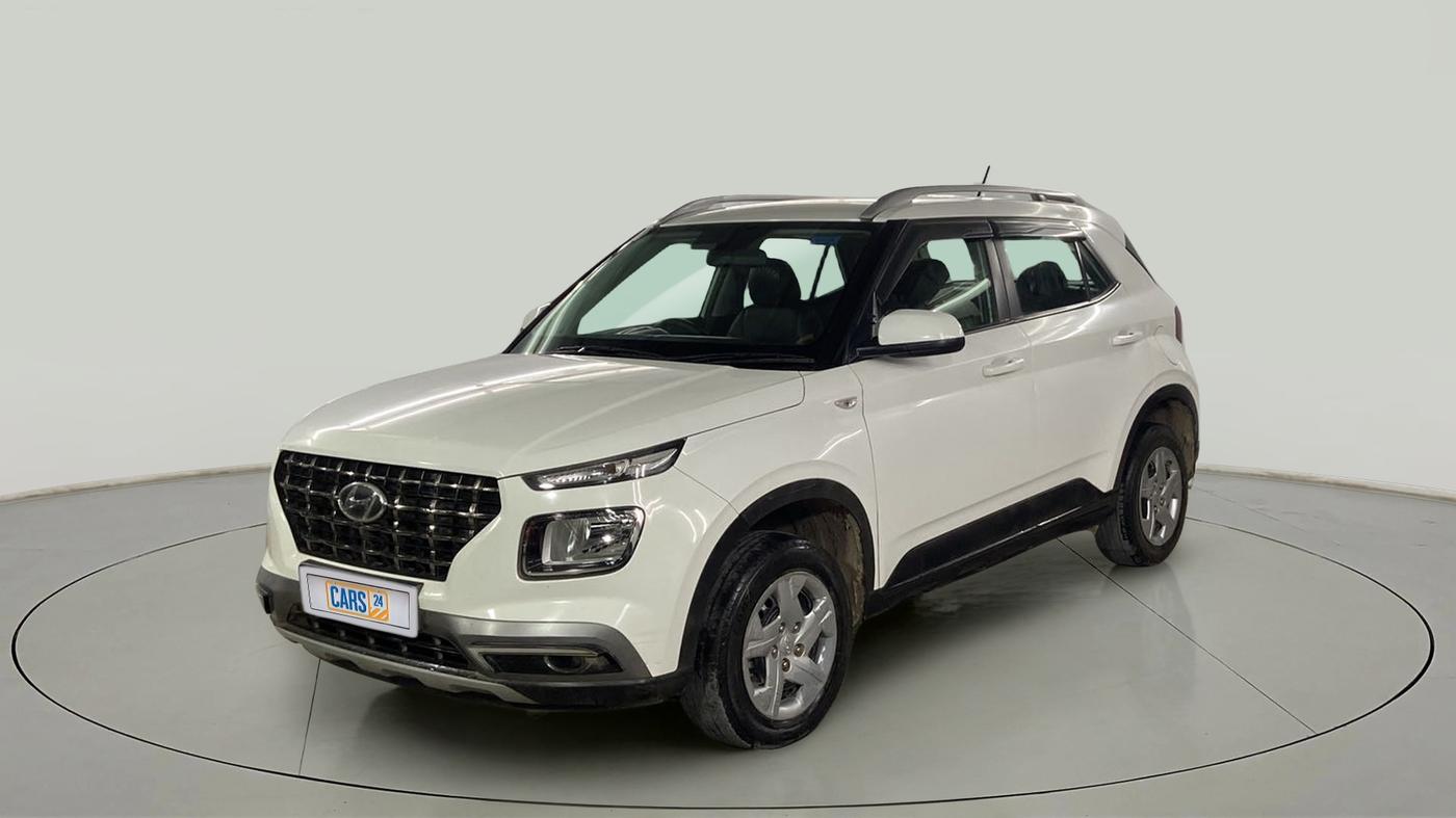 2021 Hyundai VENUE S 1.2, Petrol, Manual, 32,868 km, Left Front Diagonal