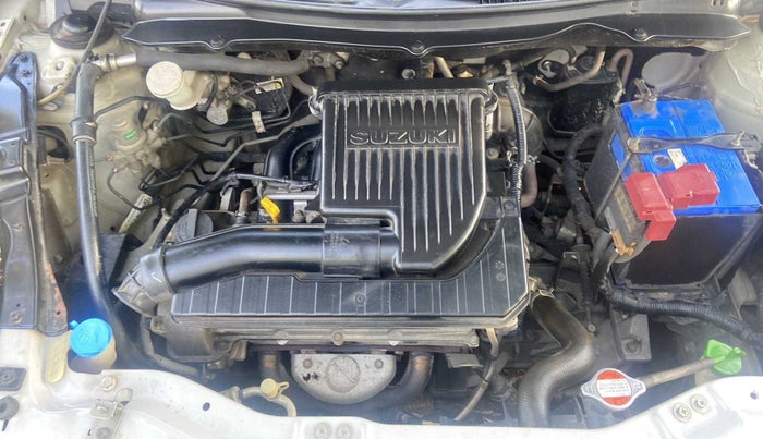2014 Maruti Swift VXI, Petrol, Manual, 52,311 km, Open Bonet