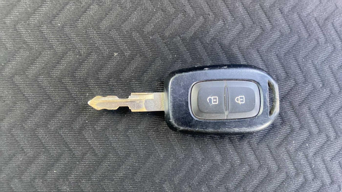 2018 Datsun Redi Go S 1.0 AMT, Petrol, Automatic, 38,396 km, Key Close Up