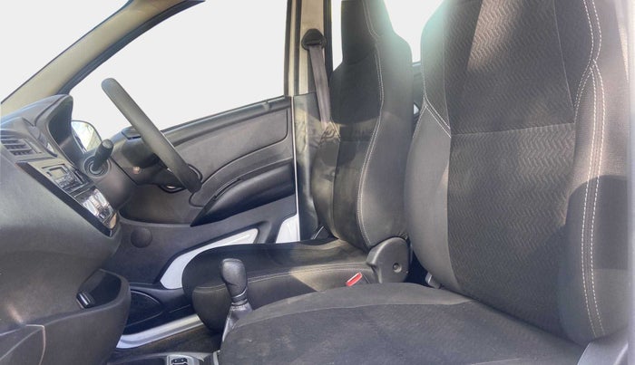 2018 Datsun Redi Go S 1.0 AMT, Petrol, Automatic, 38,396 km, Right Side Front Door Cabin