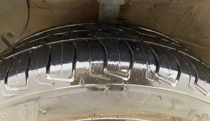 2016 Hyundai Grand i10 SPORTZ 1.2 KAPPA VTVT, Petrol, Manual, 73,944 km, Left Front Tyre Tread