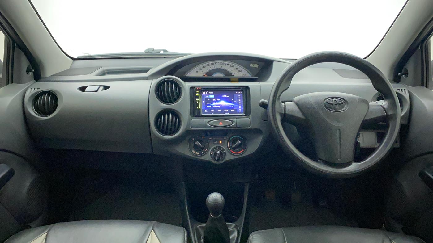 2012 Toyota Etios G, Petrol, Manual, 1,02,392 km, Dashboard