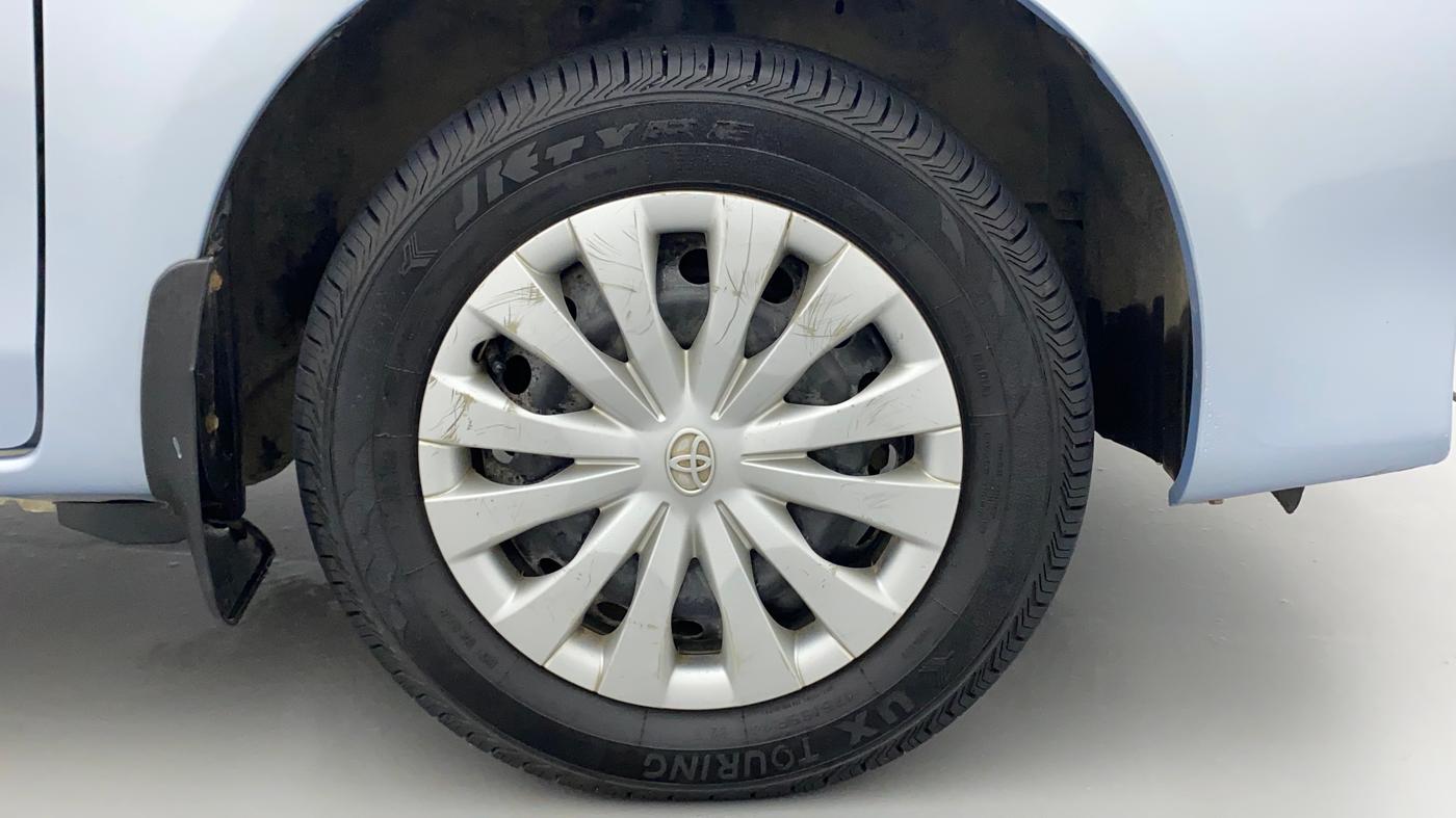 2012 Toyota Etios G, Petrol, Manual, 1,02,392 km, Right Front Wheel