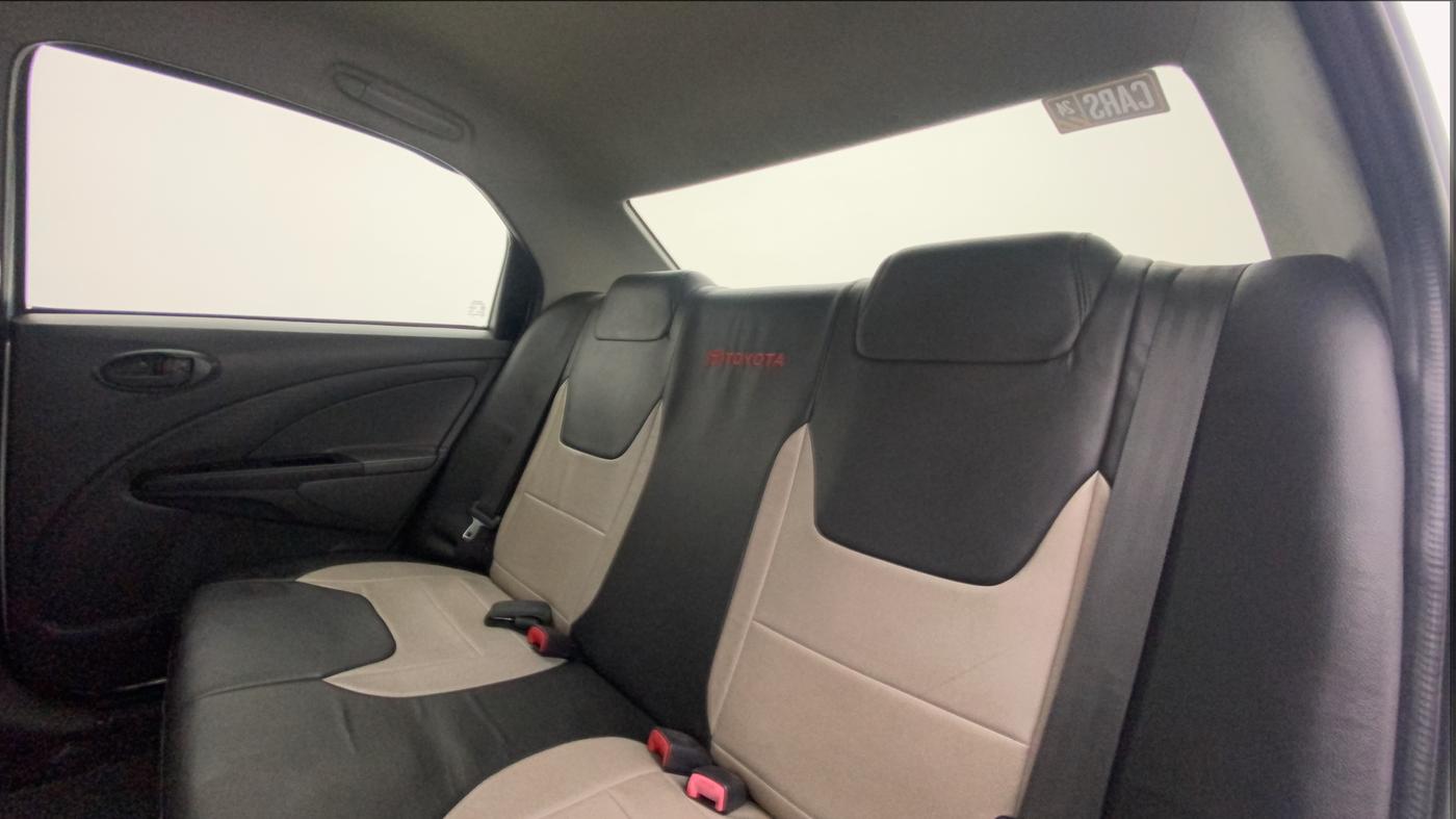 2012 Toyota Etios G, Petrol, Manual, 1,02,392 km, Right Side Rear Door Cabin