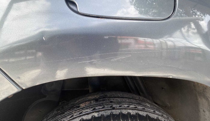 2014 Renault Duster 85 PS RXE DIESEL, Diesel, Manual, 1,23,236 km, Right quarter panel - Minor scratches