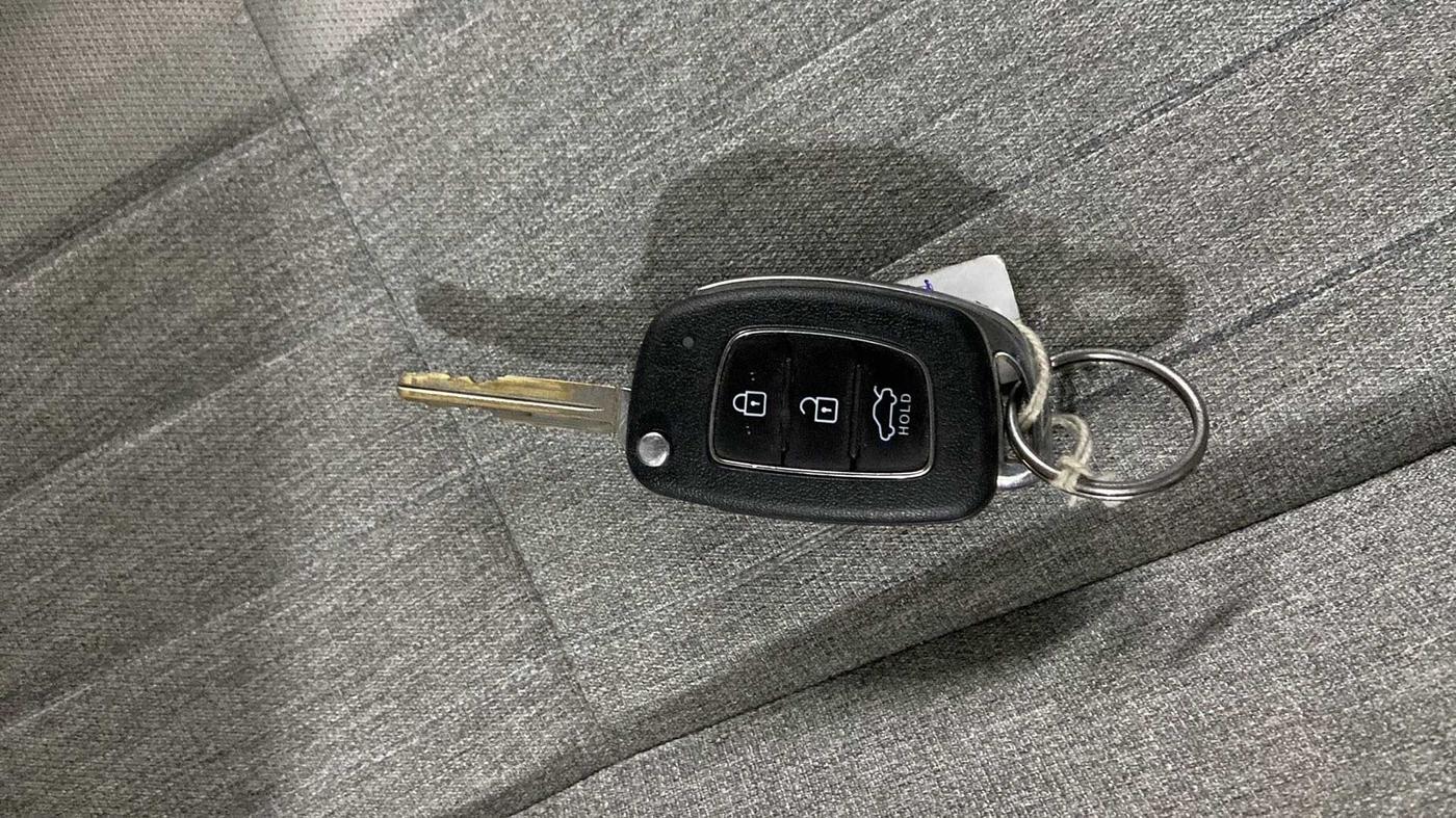 2020 Hyundai GRAND I10 NIOS SPORTZ AMT 1.2 KAPPA VTVT, Petrol, Automatic, 18,659 km, Key Close Up