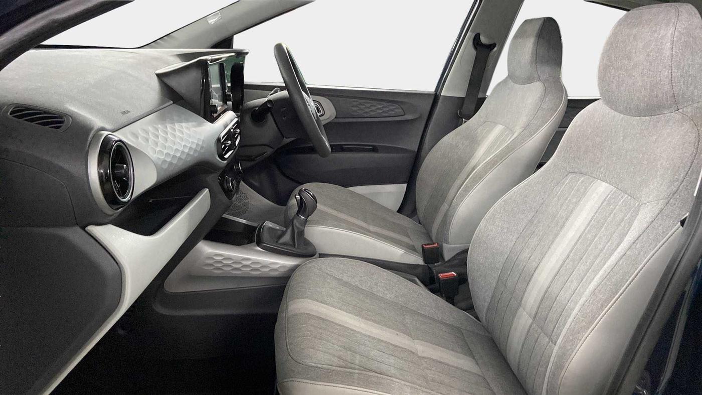 2020 Hyundai GRAND I10 NIOS SPORTZ AMT 1.2 KAPPA VTVT, Petrol, Automatic, 18,659 km, Right Side Front Door Cabin
