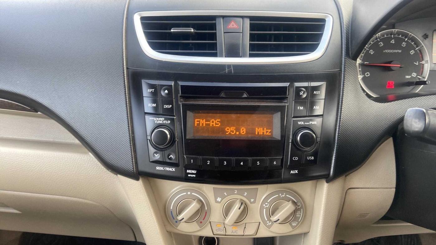 2016 Maruti Swift Dzire VXI, Petrol, Manual, 62,011 km, Air Conditioner