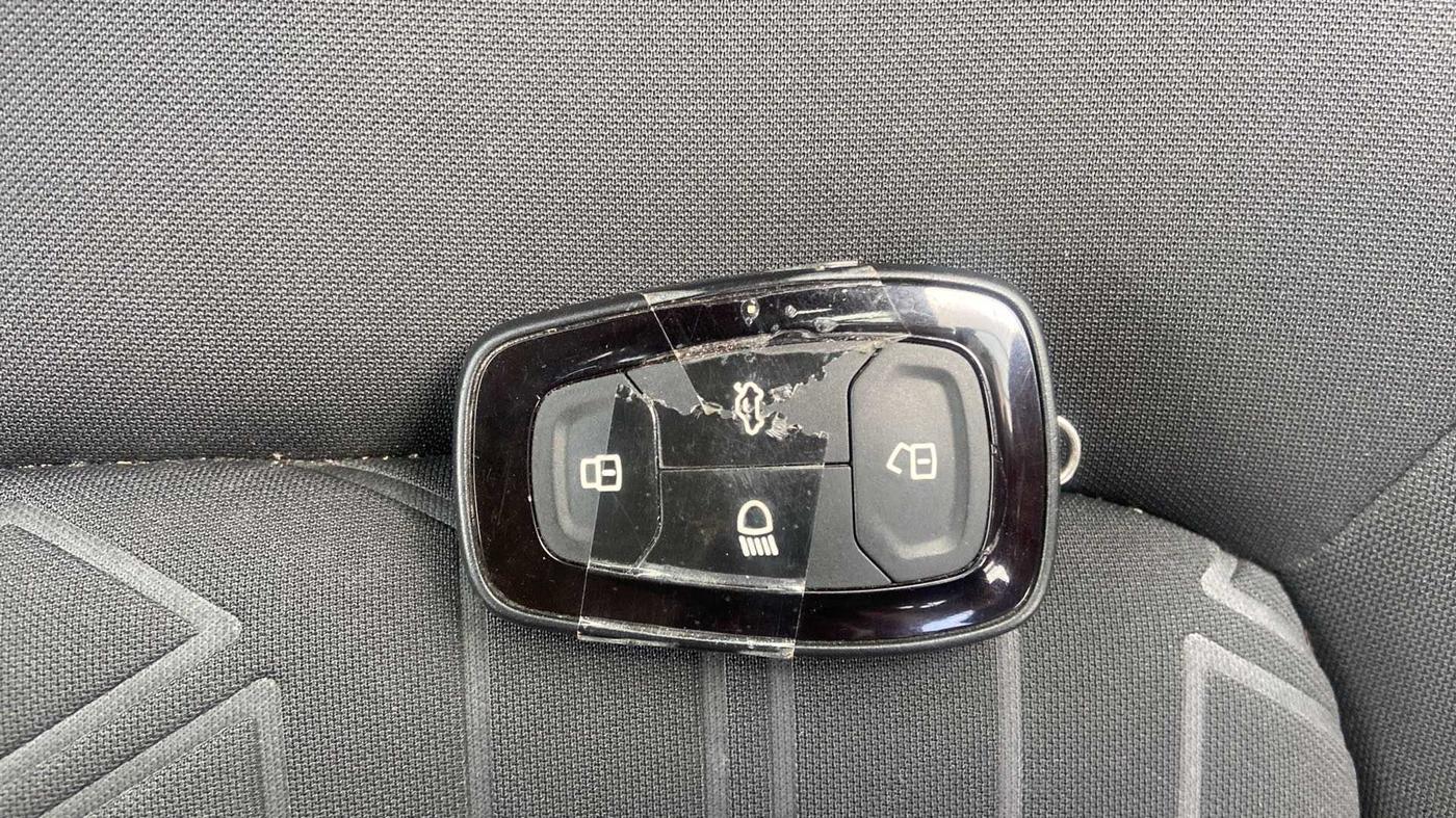 2020 Tata NEXON XZA PLUS PETROL, Petrol, Automatic, 21,925 km, Key Close Up