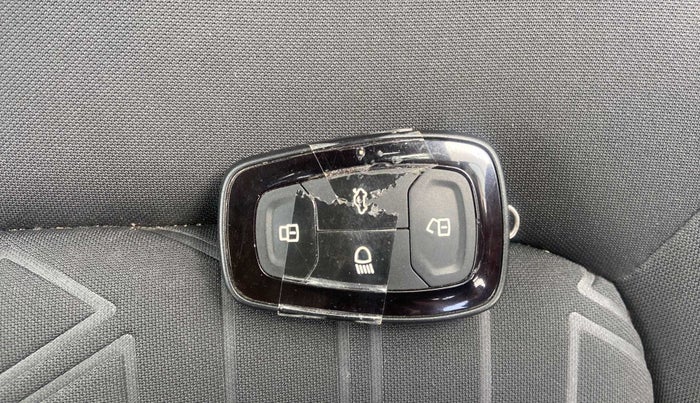 2020 Tata NEXON XZA PLUS PETROL, Petrol, Automatic, 21,925 km, Key Close Up
