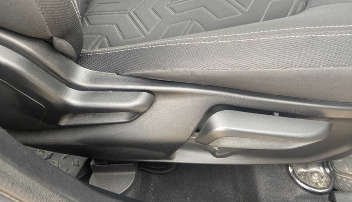 2020 Tata NEXON XZA PLUS PETROL, Petrol, Automatic, 21,925 km, Driver Side Adjustment Panel