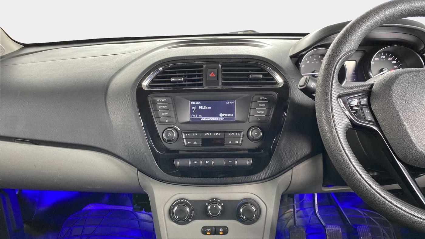 2019 Tata Tiago XZ PETROL, Petrol, Manual, 24,845 km, Air Conditioner