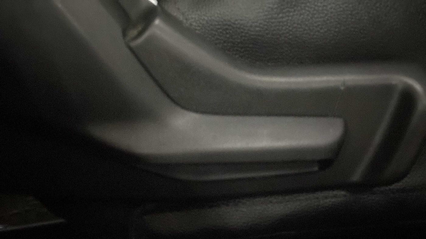 2018 Maruti Baleno DELTA PETROL 1.2, Petrol, Manual, 26,362 km, Driver Side Adjustment Panel