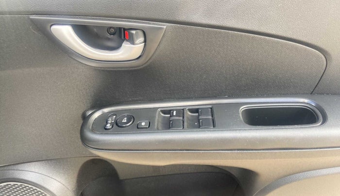 2017 Honda Brio VX AT, Petrol, Automatic, 19,807 km, Driver Side Door Panels Control