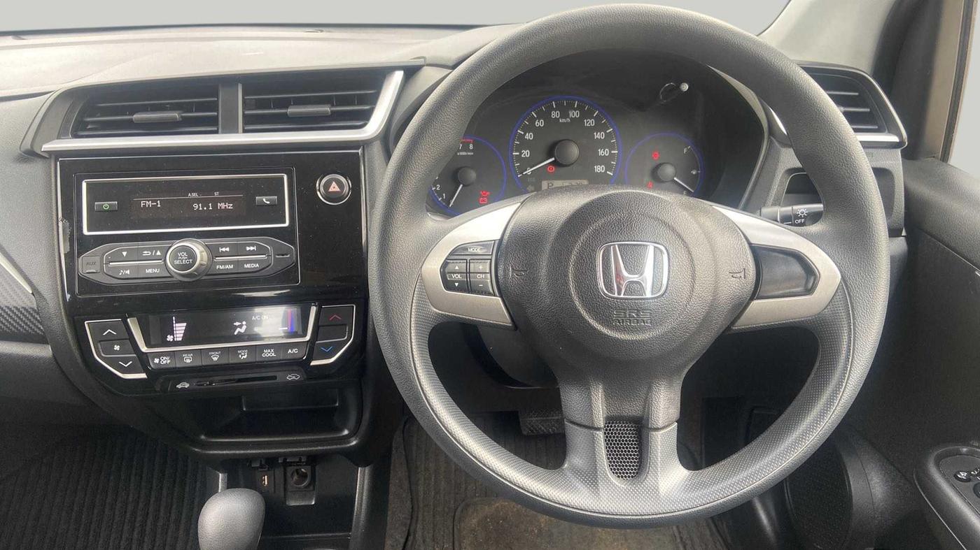 2017 Honda Brio VX AT, Petrol, Automatic, 19,807 km, Steering Wheel Close Up