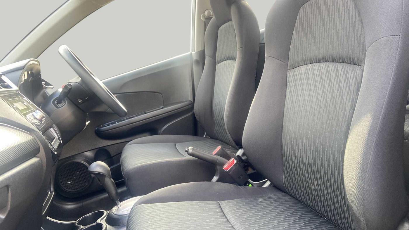 2017 Honda Brio VX AT, Petrol, Automatic, 19,807 km, Right Side Front Door Cabin