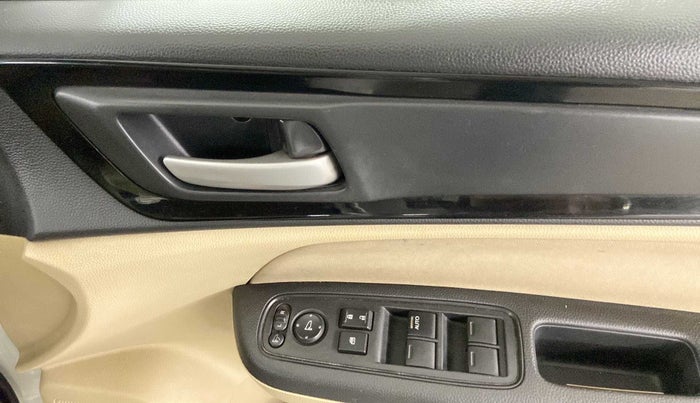 2020 Honda Amaze 1.2L I-VTEC S, Petrol, Manual, 55,914 km, Driver Side Door Panels Control