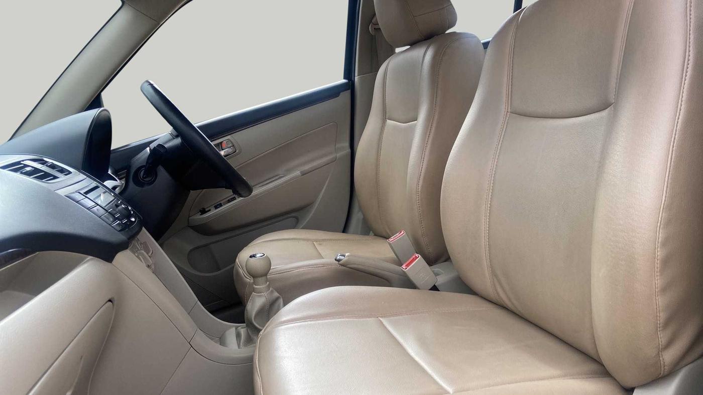 2014 Maruti Swift Dzire VXI, Petrol, Manual, 59,514 km, Right Side Front Door Cabin