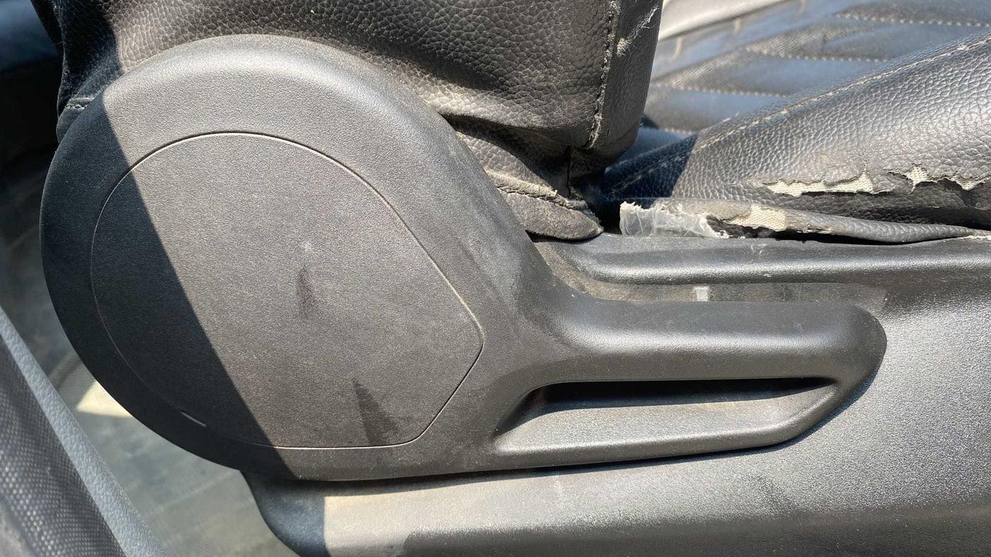2022 Tata TIGOR XZ CNG, CNG, Manual, 33,296 km, Driver Side Adjustment Panel