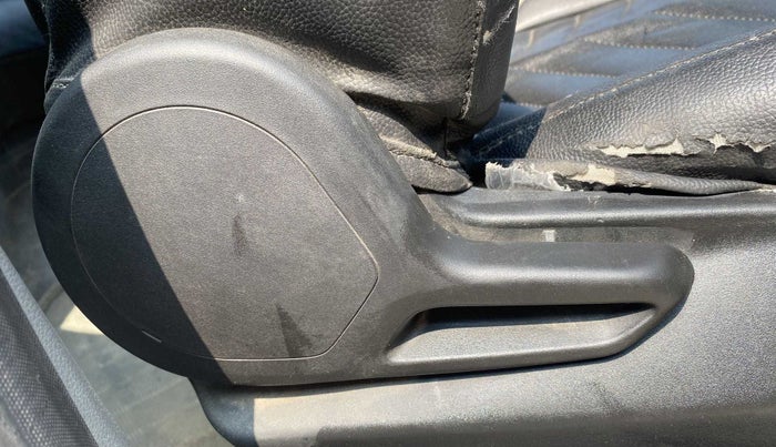 2022 Tata TIGOR XZ CNG, CNG, Manual, 33,296 km, Driver Side Adjustment Panel