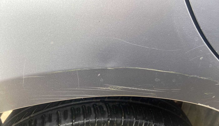 2012 Maruti Swift VXI, Petrol, Manual, 1,12,795 km, Right quarter panel - Minor scratches