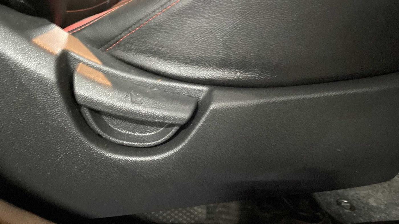 2018 Hyundai Grand i10 SPORTZ (O) AT 1.2 KAPPA VTVT, Petrol, Automatic, 23,569 km, Driver Side Adjustment Panel