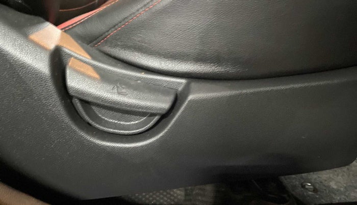 2018 Hyundai Grand i10 SPORTZ (O) AT 1.2 KAPPA VTVT, Petrol, Automatic, 23,569 km, Driver Side Adjustment Panel