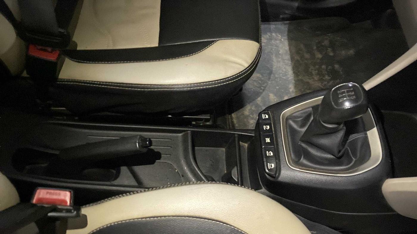 2020 Hyundai NEW SANTRO MAGNA 1.1 CORPORATE EDITION, Petrol, Manual, 36,945 km, Gear Lever