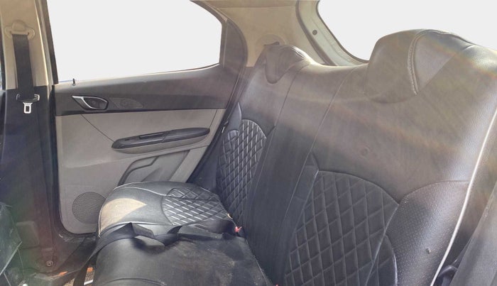 2018 Tata Tiago XT PETROL, Petrol, Manual, 54,618 km, Right Side Rear Door Cabin