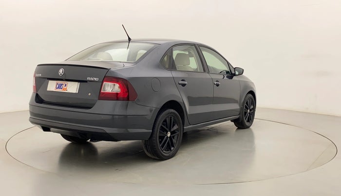 2017 Skoda Rapid STYLE 1.5 TDI AT, Diesel, Automatic, 1,06,359 km, Right Back Diagonal