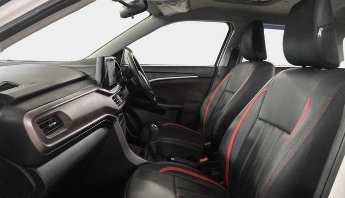 2023 Maruti BREZZA ZXI SMART HYBRID , Petrol, Manual, 12,072 km, Right Side Front Door Cabin