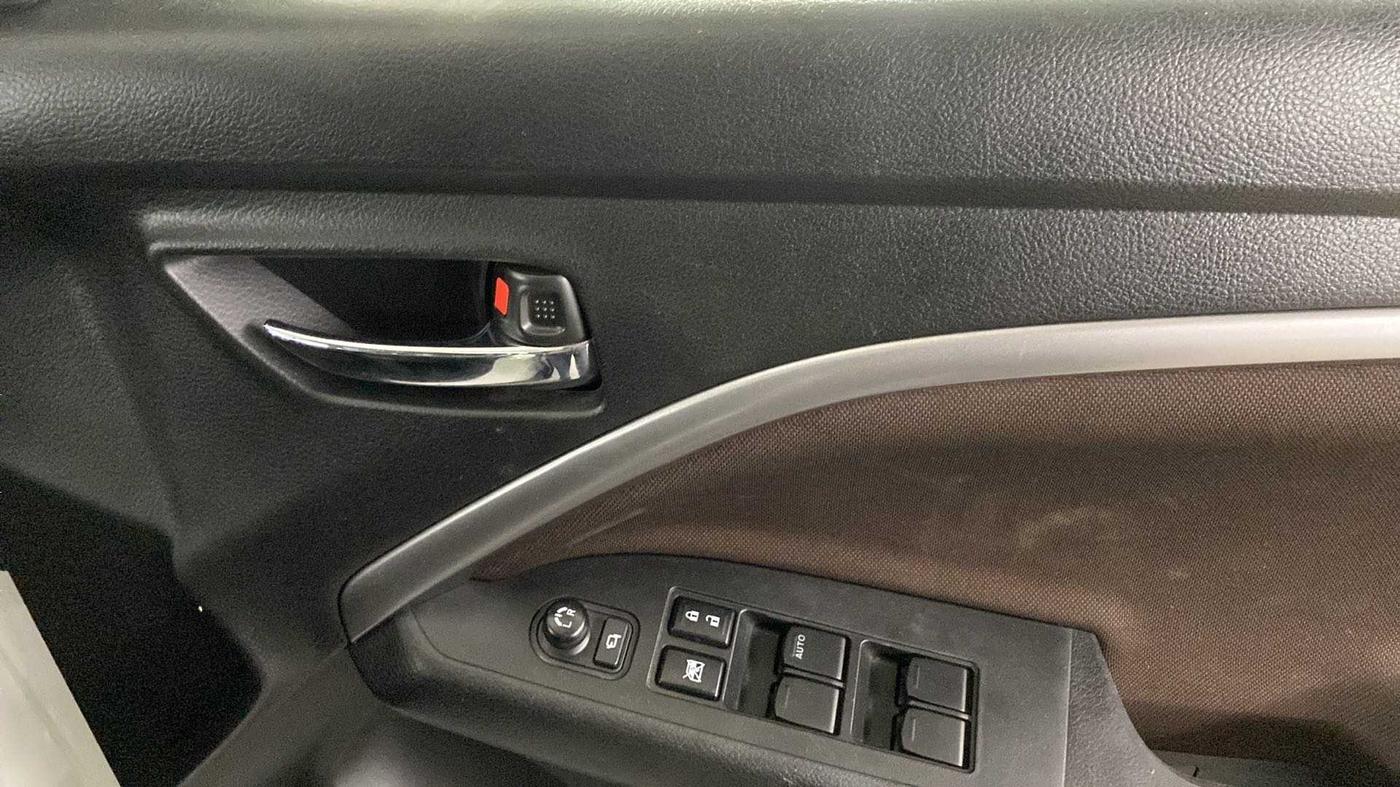 2023 Maruti BREZZA ZXI SMART HYBRID , Petrol, Manual, 12,072 km, Driver Side Door Panels Control
