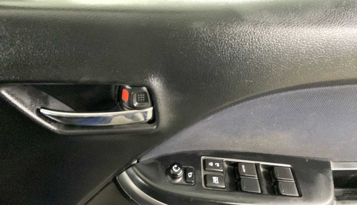 2020 Maruti Baleno DELTA PETROL 1.2, Petrol, Manual, 13,058 km, Driver Side Door Panels Control
