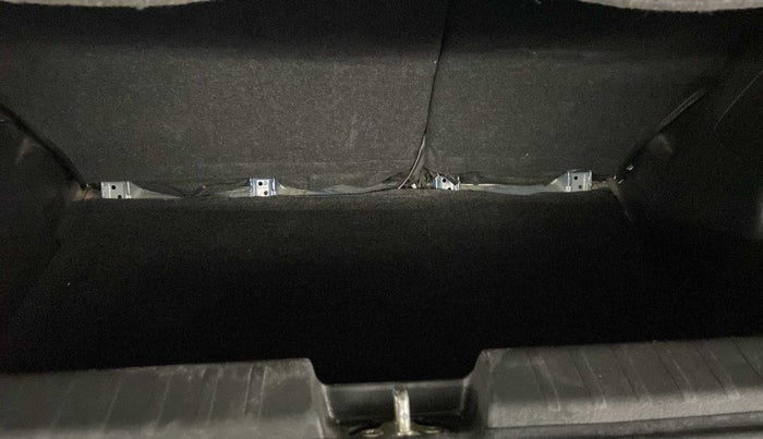 2020 Maruti Baleno DELTA PETROL 1.2, Petrol, Manual, 13,058 km, Dicky (Boot door) - Tool missing