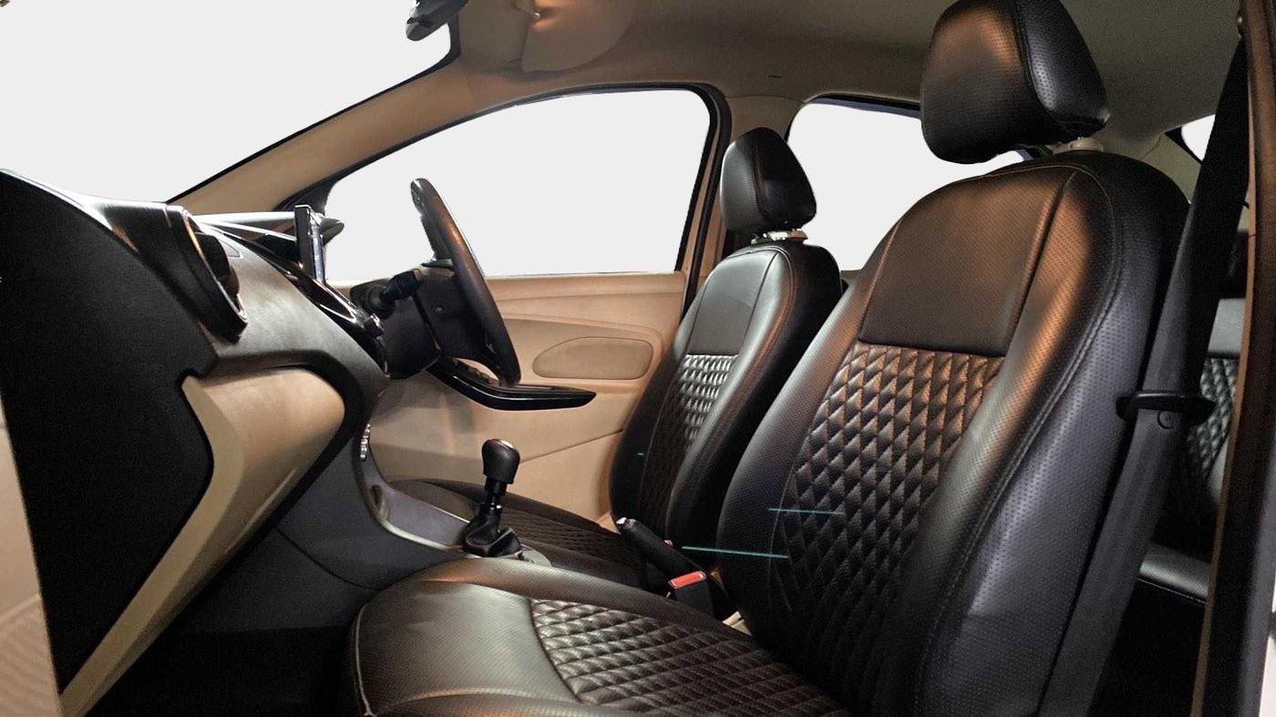 2020 Ford Figo Aspire TITANIUM PLUS 1.5 DIESEL, Diesel, Manual, 37,012 km, Right Side Front Door Cabin