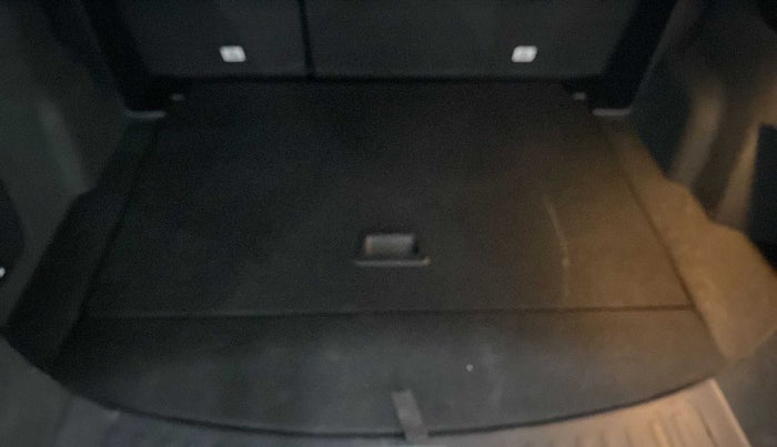 2022 Tata Harrier XZA SUNROOF 2.0L DARK EDITION, Diesel, Automatic, 15,757 km, Boot Inside