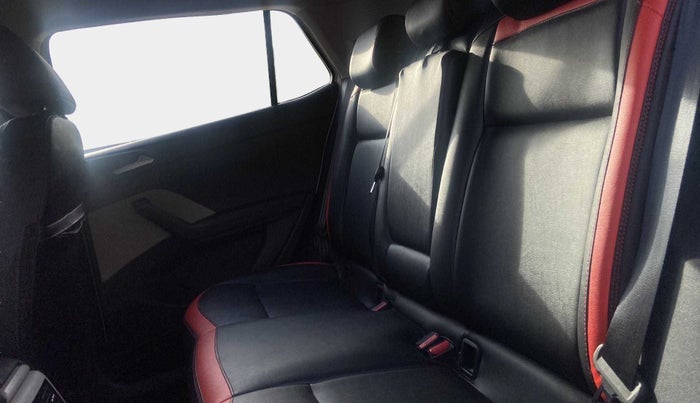 2021 Volkswagen TAIGUN GT 1.5 TSI MT, Petrol, Manual, 9,915 km, Right Side Rear Door Cabin