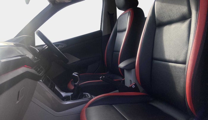 2021 Volkswagen TAIGUN GT 1.5 TSI MT, Petrol, Manual, 9,915 km, Right Side Front Door Cabin