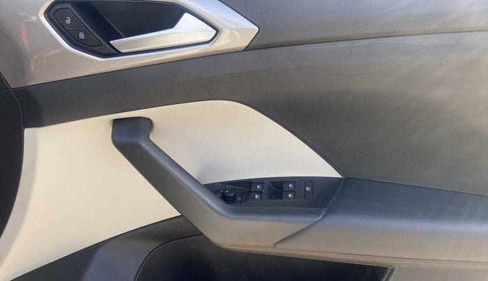 2021 Volkswagen TAIGUN GT 1.5 TSI MT, Petrol, Manual, 9,915 km, Driver Side Door Panels Control
