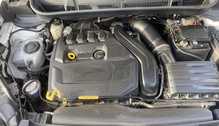 2021 Volkswagen TAIGUN GT 1.5 TSI MT, Petrol, Manual, 9,915 km, Open Bonet