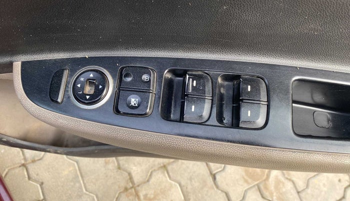 2014 Hyundai Grand i10 ASTA 1.2 KAPPA VTVT, Petrol, Manual, 45,460 km, Right front window switch / handle - Child Lock not working for windows