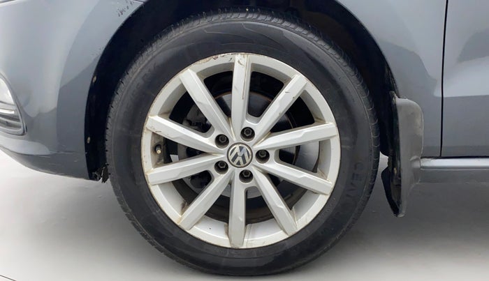 2017 Volkswagen Polo HIGHLINE PLUS 1.5 16 ALLOY, Diesel, Manual, 79,075 km, Left Front Wheel