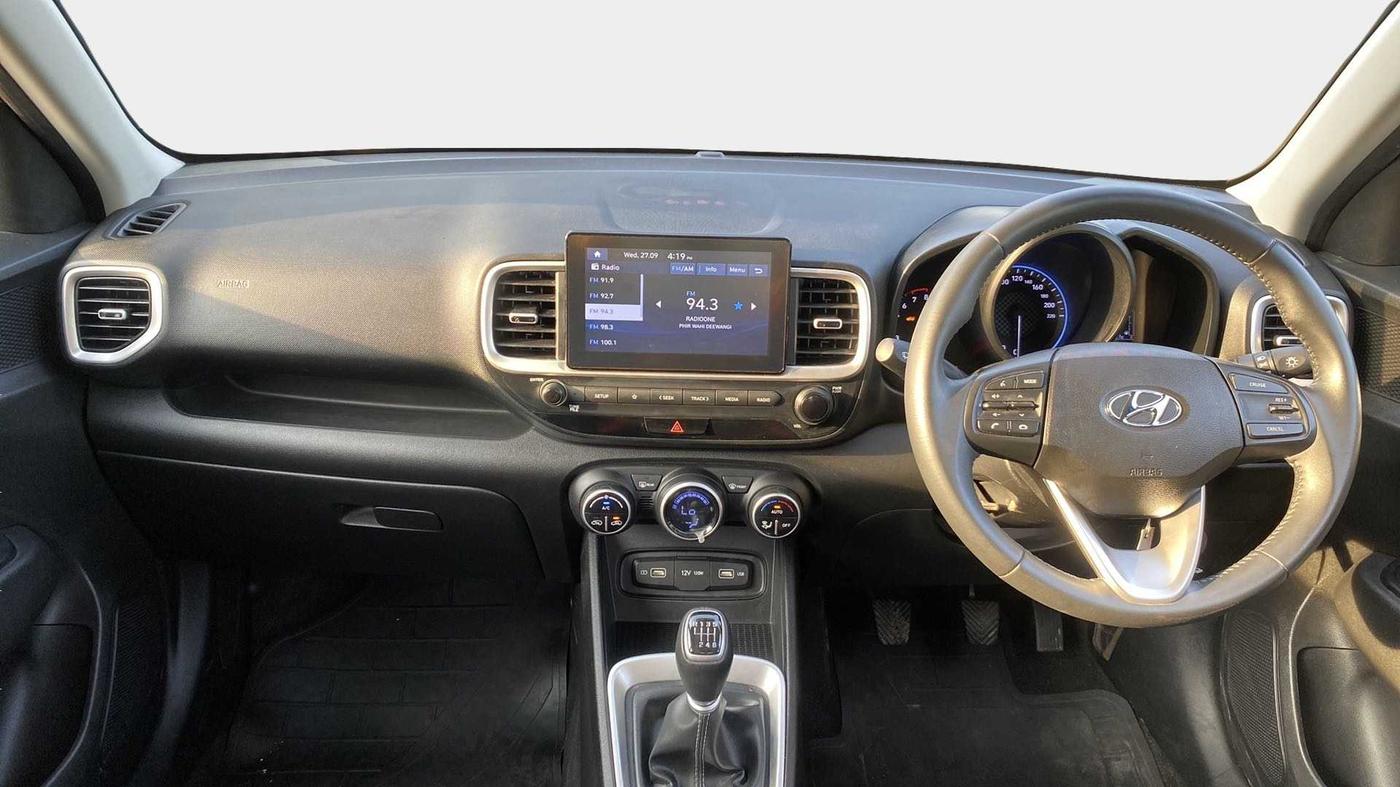 2022 Hyundai VENUE SX 1.0 TURBO, Petrol, Manual, 4,068 km, Dashboard